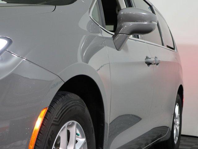 used 2022 Chrysler Pacifica car, priced at $25,762