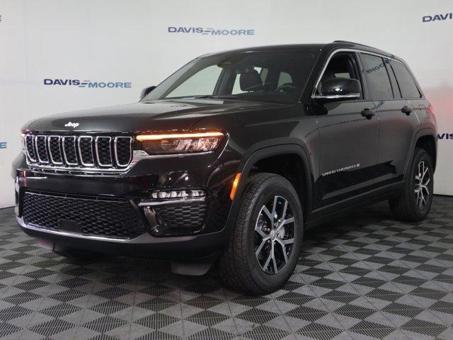 new 2025 Jeep Grand Cherokee car, priced at $48,490
