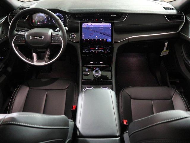 new 2025 Jeep Grand Cherokee car, priced at $48,490