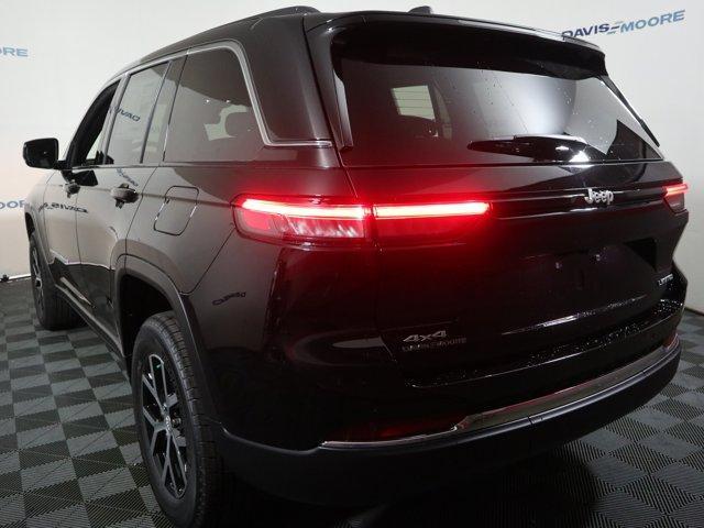 new 2025 Jeep Grand Cherokee car, priced at $48,490
