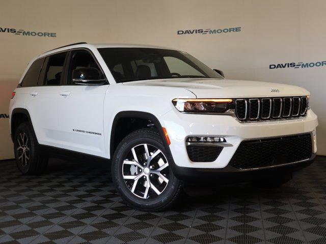 new 2025 Jeep Grand Cherokee car, priced at $46,900