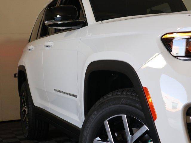 new 2025 Jeep Grand Cherokee car, priced at $46,900