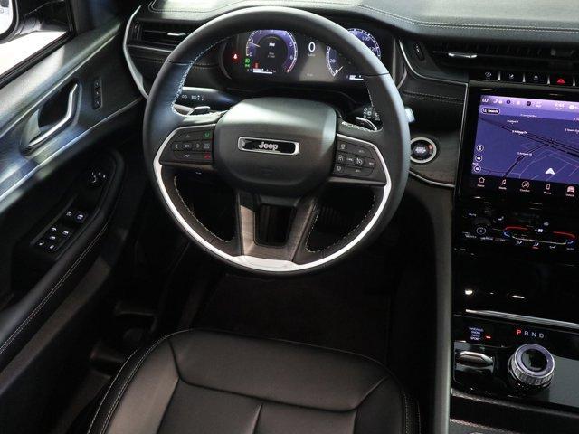 new 2025 Jeep Grand Cherokee car, priced at $46,900