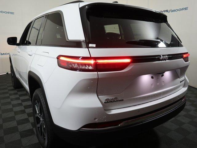 new 2025 Jeep Grand Cherokee car, priced at $46,900