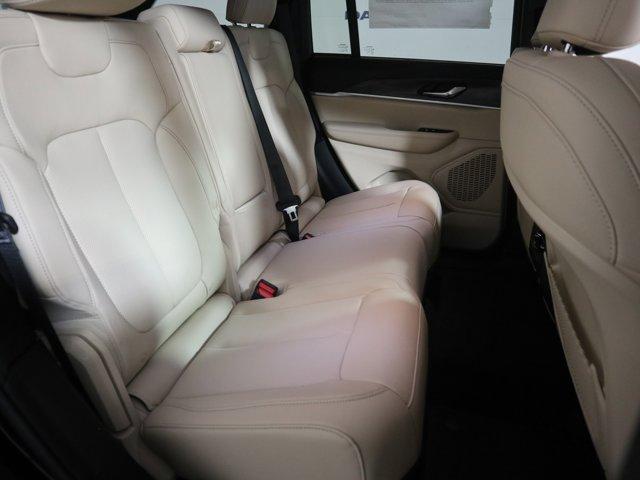 new 2025 Jeep Grand Cherokee car, priced at $52,935