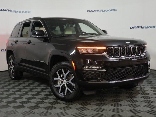 new 2025 Jeep Grand Cherokee car, priced at $52,935