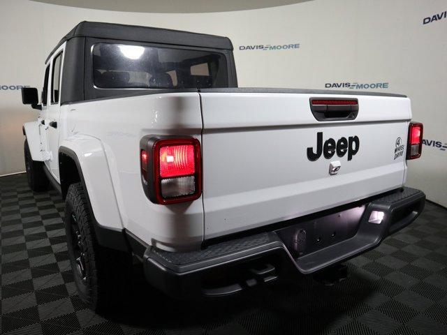 used 2022 Jeep Gladiator car, priced at $33,960