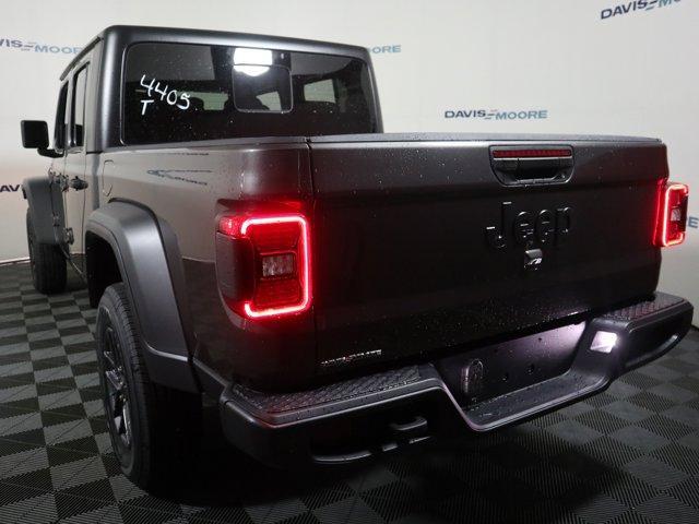 new 2026 Jeep Gladiator car, priced at $48,830