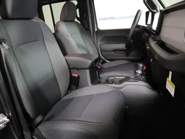 new 2026 Jeep Gladiator car, priced at $48,830