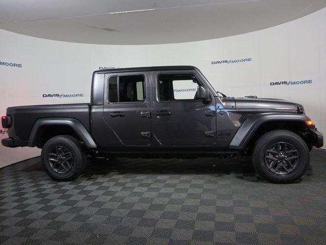 new 2026 Jeep Gladiator car, priced at $48,830