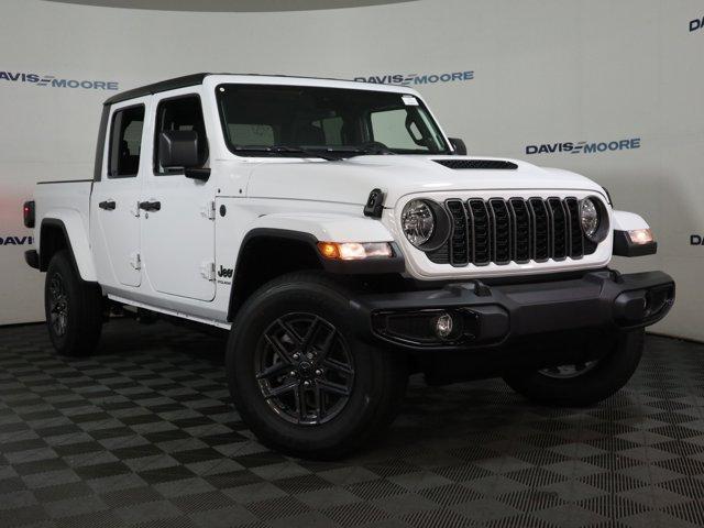 new 2025 Jeep Gladiator car, priced at $49,080