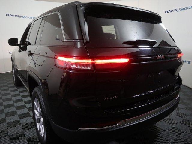 used 2022 Jeep Grand Cherokee car, priced at $35,438