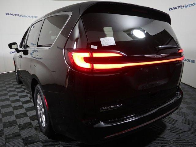 new 2024 Chrysler Pacifica car, priced at $49,095