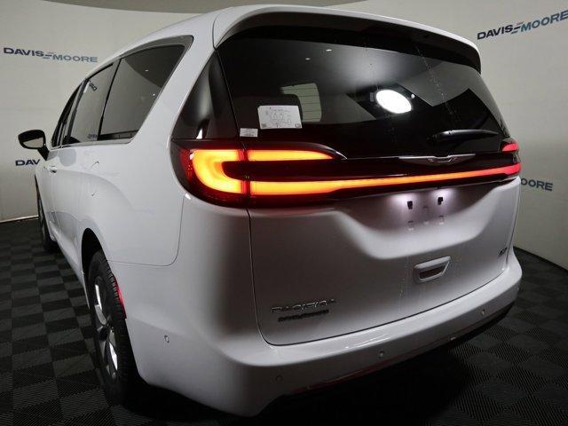 new 2024 Chrysler Pacifica car, priced at $51,590