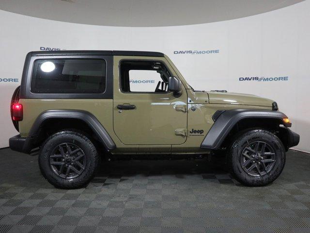 new 2025 Jeep Wrangler car, priced at $46,070