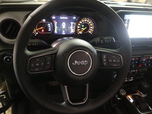 new 2025 Jeep Wrangler car, priced at $46,070