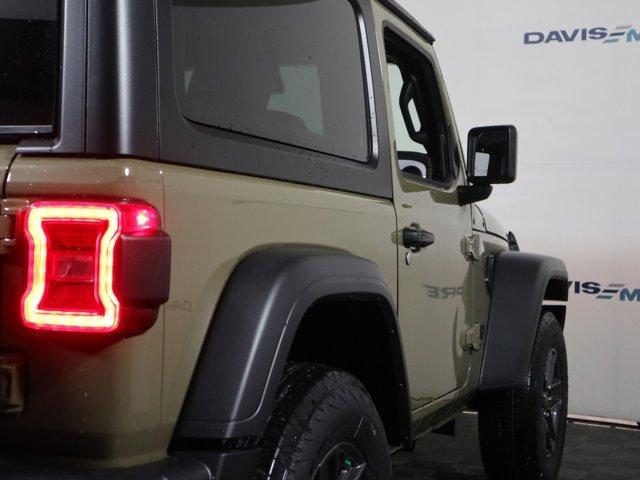 new 2025 Jeep Wrangler car, priced at $46,070