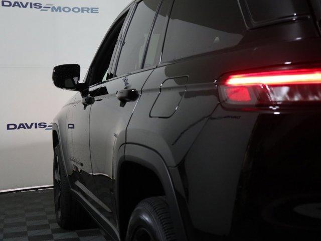 new 2024 Jeep Grand Cherokee car, priced at $48,675