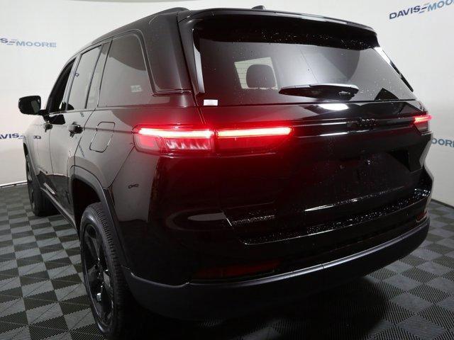 new 2024 Jeep Grand Cherokee car, priced at $48,675