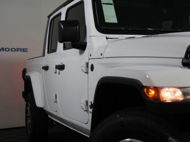 new 2024 Jeep Gladiator car, priced at $51,970