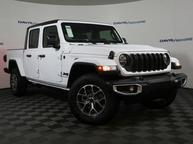 new 2024 Jeep Gladiator car, priced at $51,970