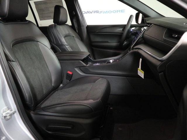 new 2025 Jeep Grand Cherokee car, priced at $46,230