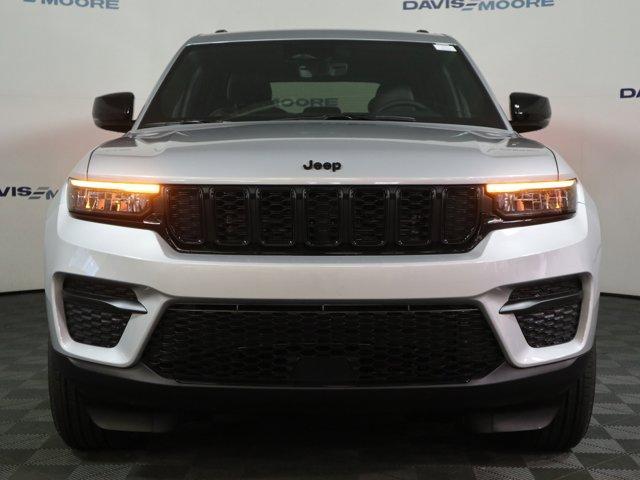 new 2025 Jeep Grand Cherokee car, priced at $46,230