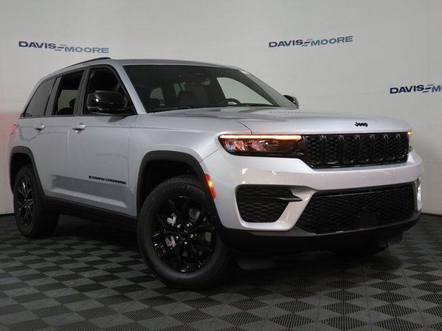 new 2025 Jeep Grand Cherokee car, priced at $46,230