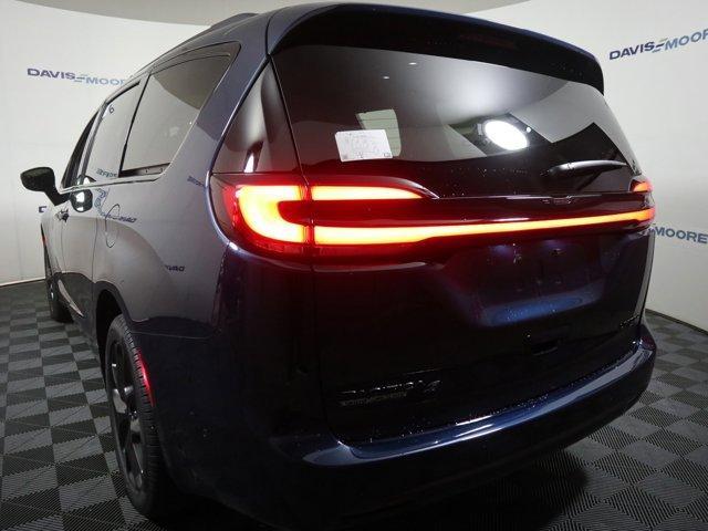 new 2025 Chrysler Pacifica car, priced at $59,360