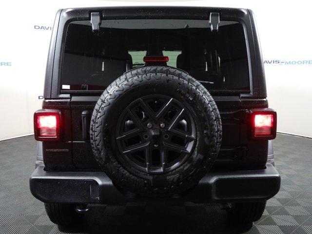 new 2025 Jeep Wrangler car, priced at $47,180