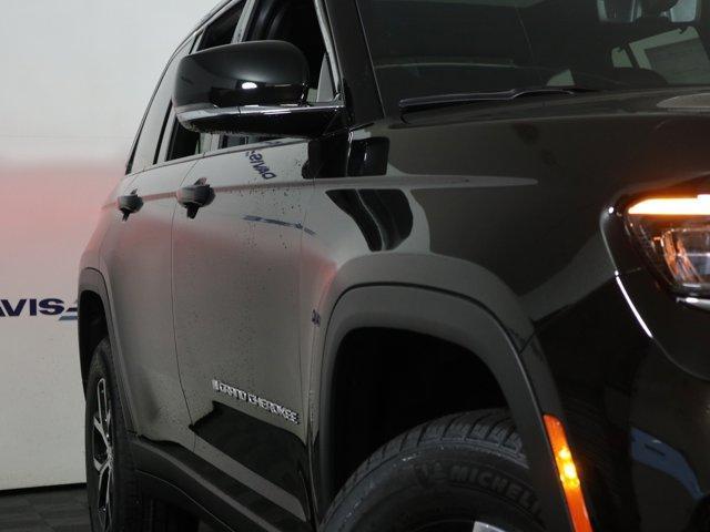 new 2025 Jeep Grand Cherokee car, priced at $52,935