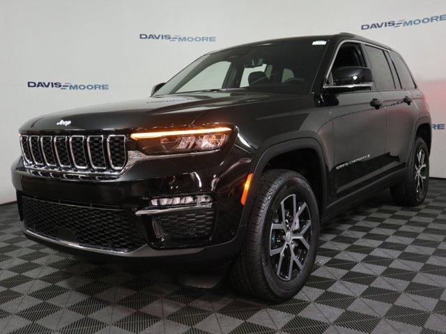 new 2025 Jeep Grand Cherokee car, priced at $52,935