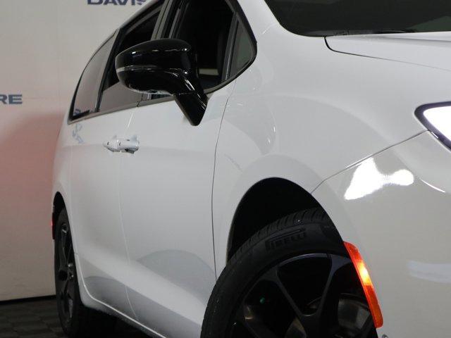 new 2025 Chrysler Pacifica car, priced at $52,845