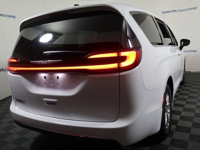 new 2025 Chrysler Pacifica car, priced at $44,145