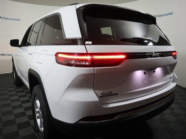 new 2025 Jeep Grand Cherokee car, priced at $40,830