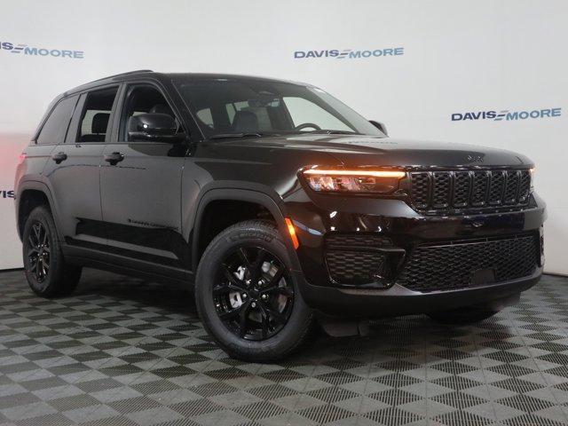 new 2025 Jeep Grand Cherokee car, priced at $47,725