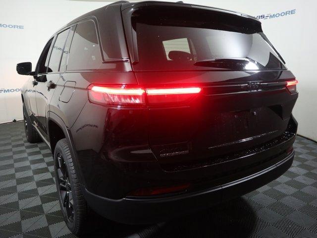 new 2025 Jeep Grand Cherokee car, priced at $53,735