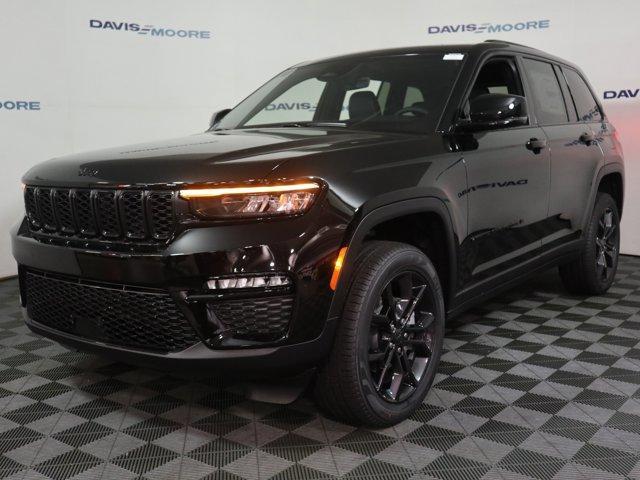 new 2025 Jeep Grand Cherokee car, priced at $53,735