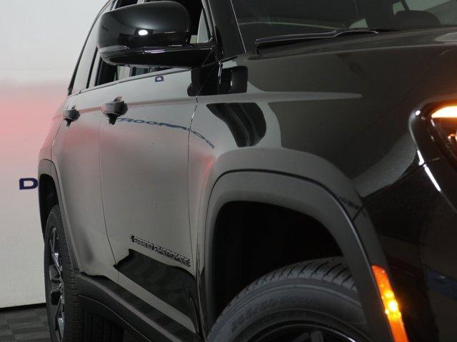 new 2025 Jeep Grand Cherokee car, priced at $53,735