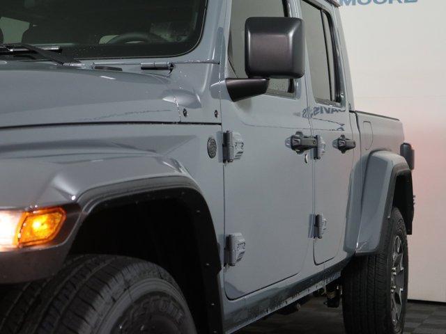 new 2025 Jeep Gladiator car, priced at $54,370