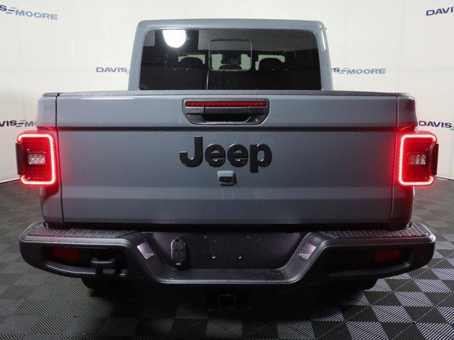 new 2025 Jeep Gladiator car, priced at $54,370
