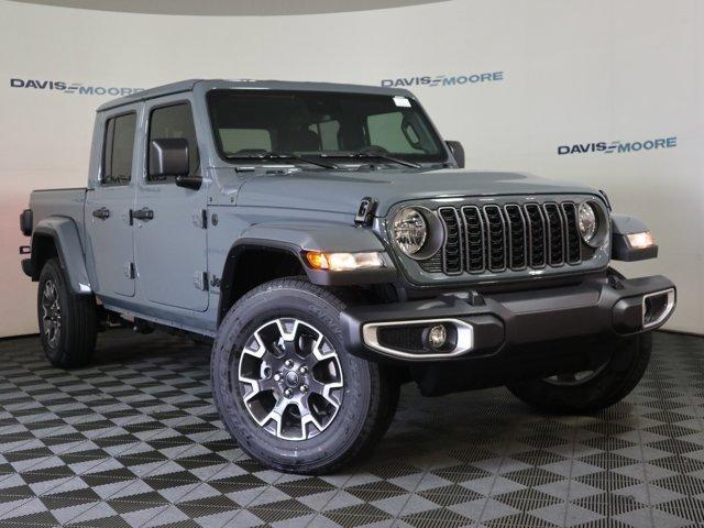 new 2025 Jeep Gladiator car, priced at $54,370