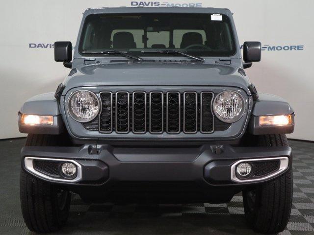 new 2025 Jeep Gladiator car, priced at $54,370