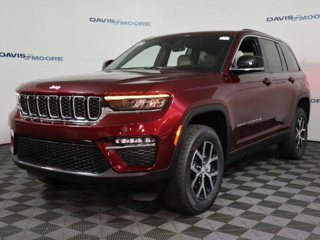 new 2025 Jeep Grand Cherokee car, priced at $47,495