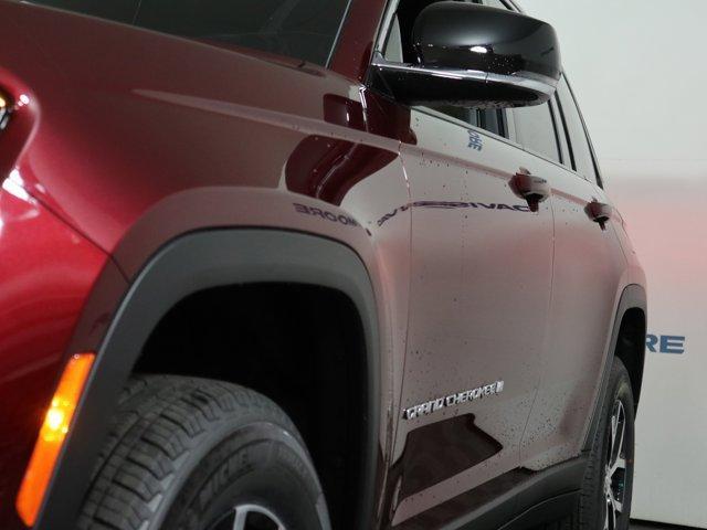 new 2025 Jeep Grand Cherokee car, priced at $47,495