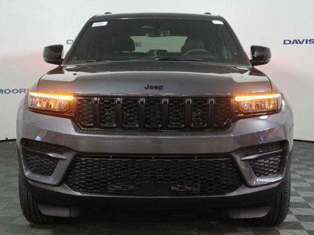 new 2025 Jeep Grand Cherokee car, priced at $47,725
