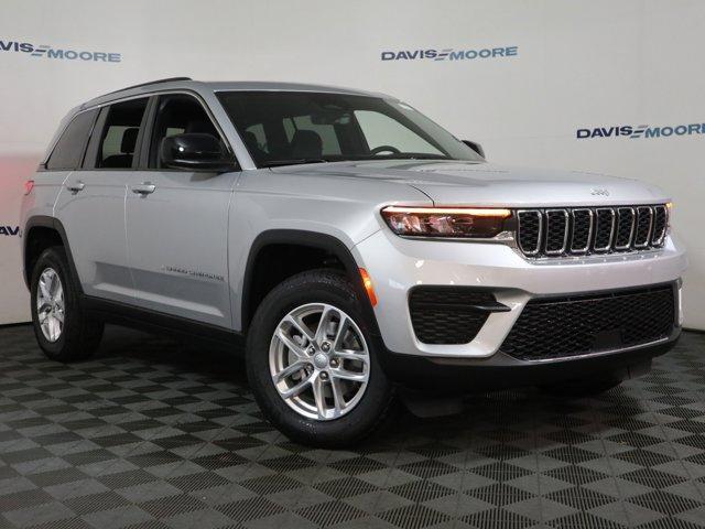 new 2025 Jeep Grand Cherokee car, priced at $44,170
