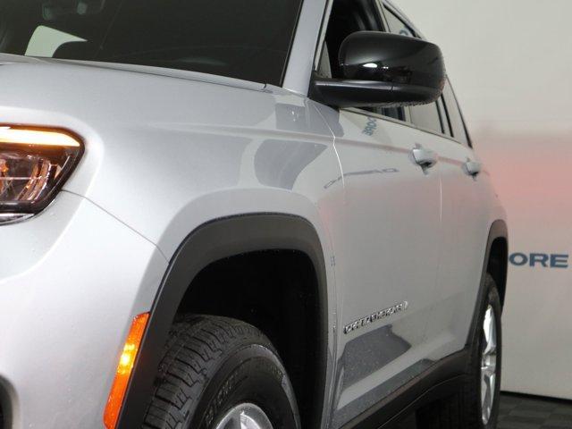 new 2025 Jeep Grand Cherokee car, priced at $44,170