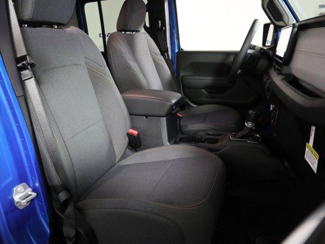 new 2025 Jeep Gladiator car, priced at $51,070