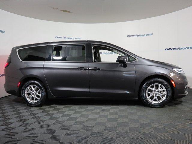 used 2023 Chrysler Pacifica car, priced at $26,995
